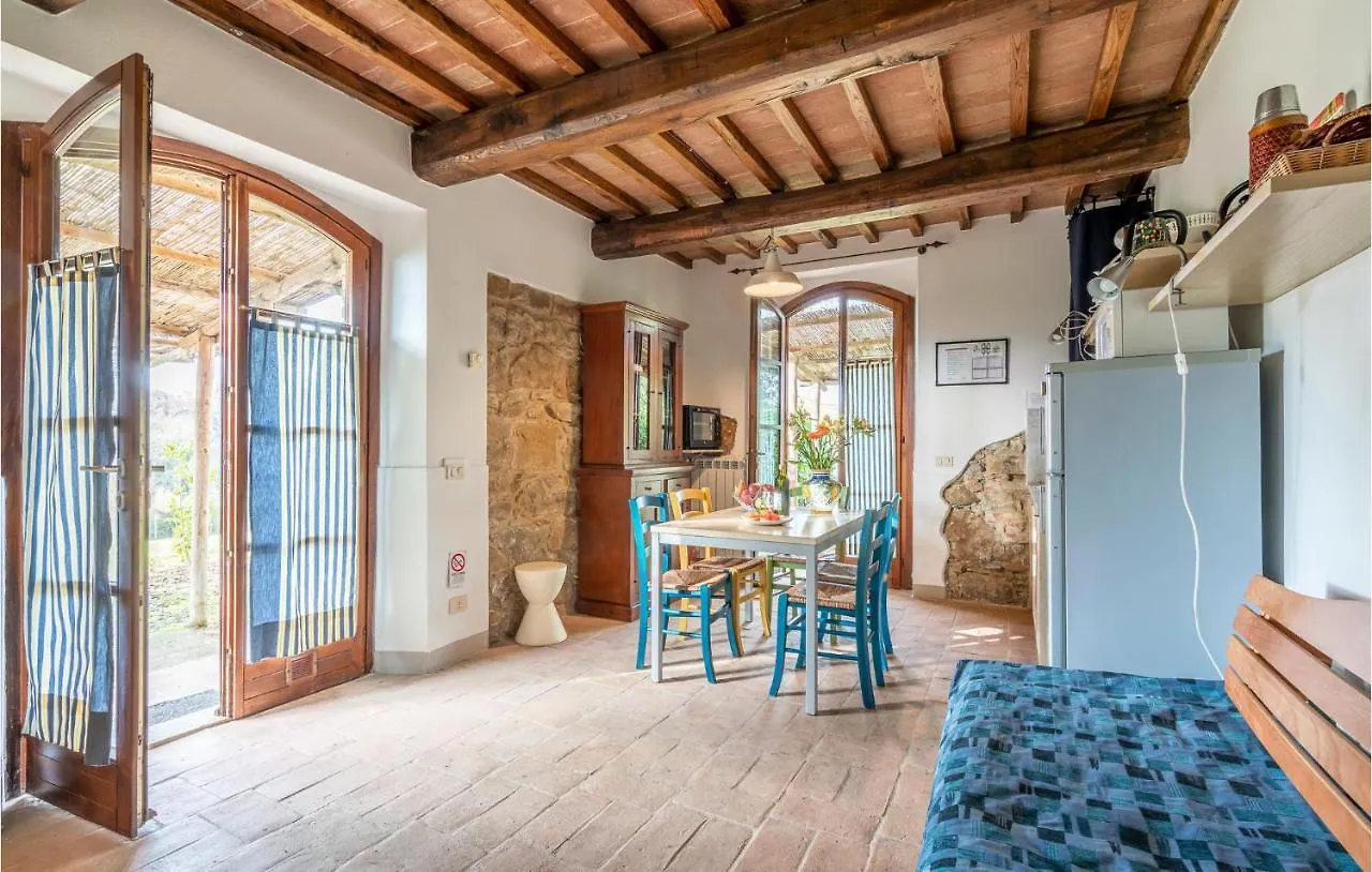 בית נופש 2 Bedroom Stunning Home In מונטאיונה
