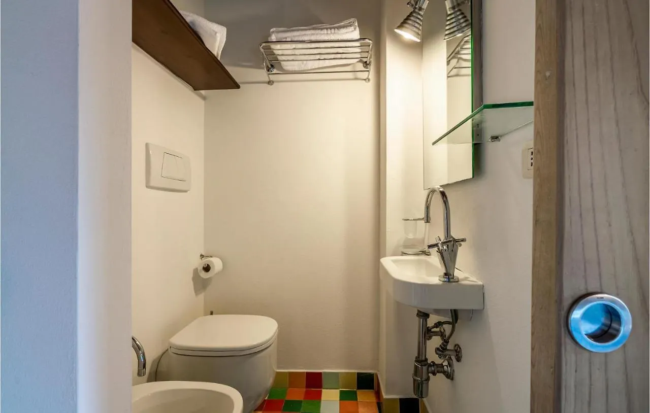 בית נופש 2 Bedroom Stunning Home In מונטאיונה
